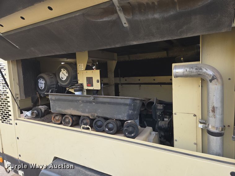 image for item EO0612 2013 Doosan VHP400WJD-FX-T3 air compressor