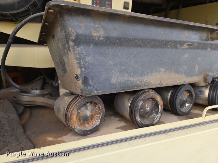 image for item EO0612 2013 Doosan VHP400WJD-FX-T3 air compressor