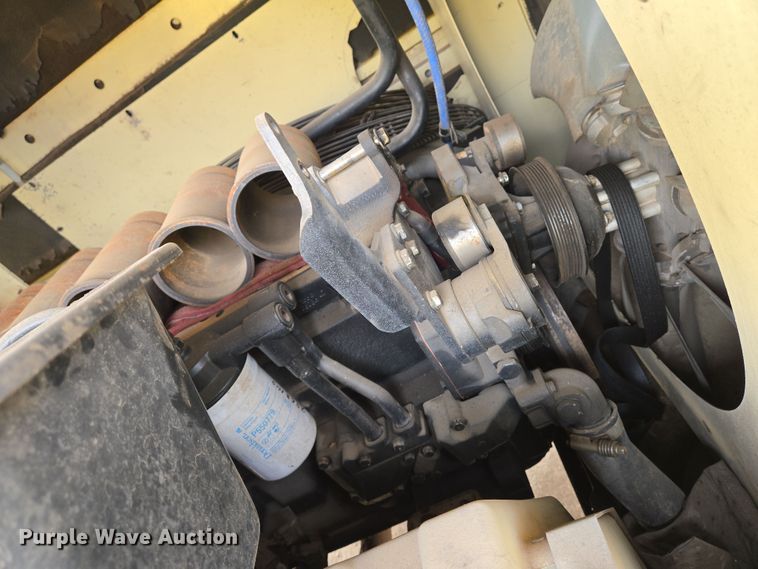 image for item EO0612 2013 Doosan VHP400WJD-FX-T3 air compressor