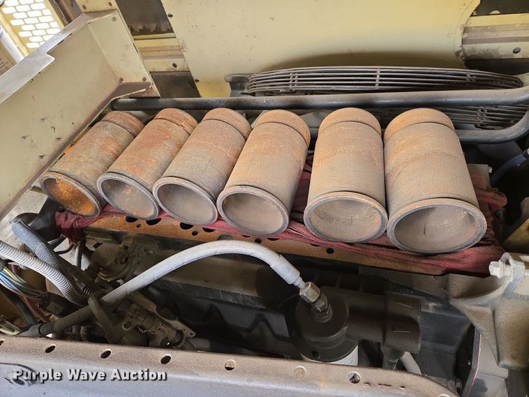 image for item EO0612 2013 Doosan VHP400WJD-FX-T3 air compressor