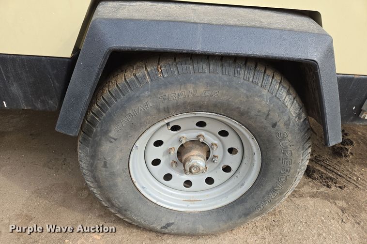 image for item EO0612 2013 Doosan VHP400WJD-FX-T3 air compressor