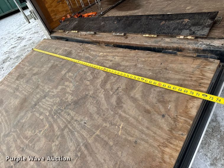 image for item EQ1029 2015 Forest enclosed cargo trailer