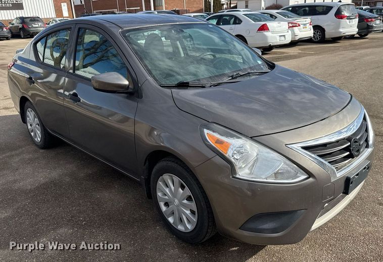 image for item EQ1072 2016 Nissan Versa 