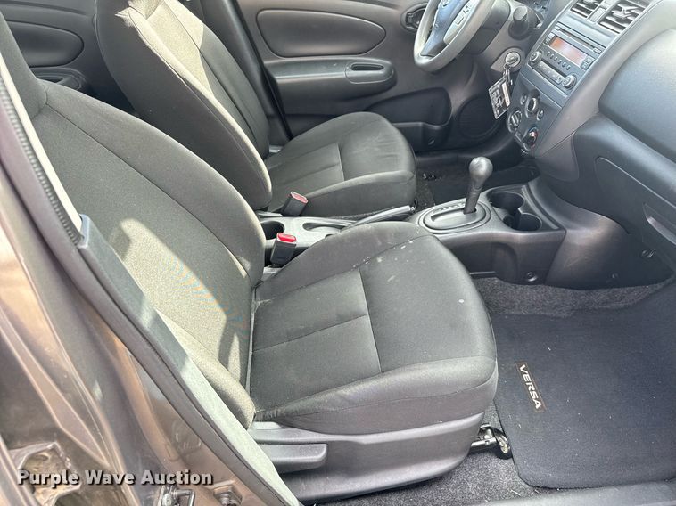 image for item EQ1072 2016 Nissan Versa 