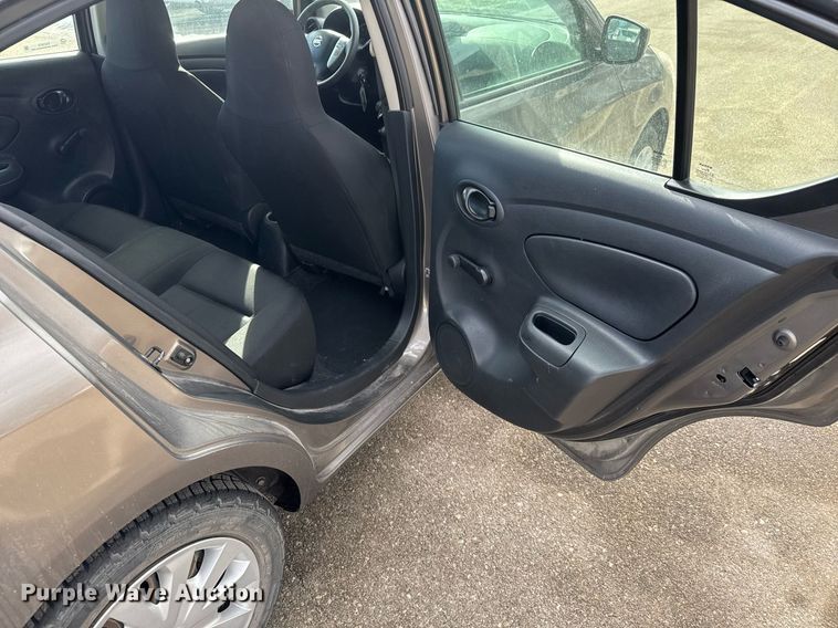 image for item EQ1072 2016 Nissan Versa 