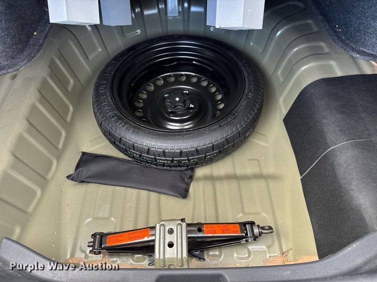 image for item EQ1072 2016 Nissan Versa 