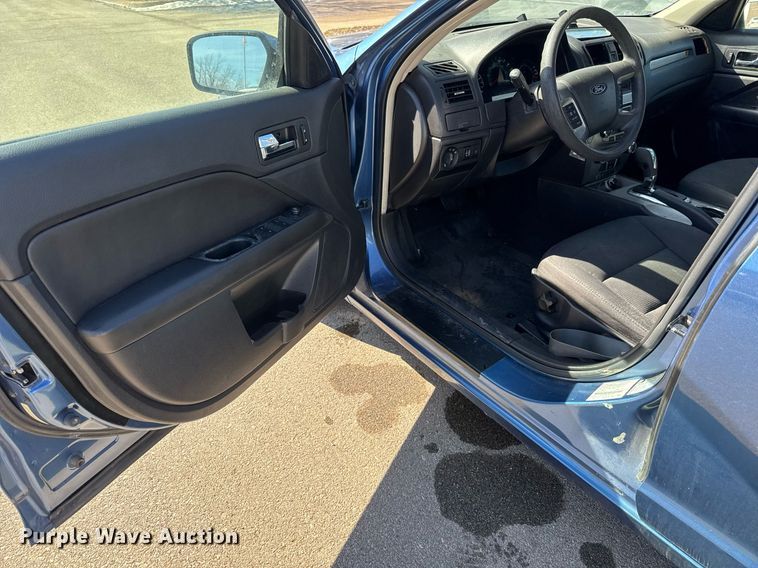image for item EQ1077 2010 Ford Fusion 