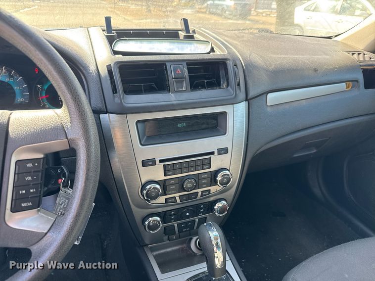 image for item EQ1077 2010 Ford Fusion 