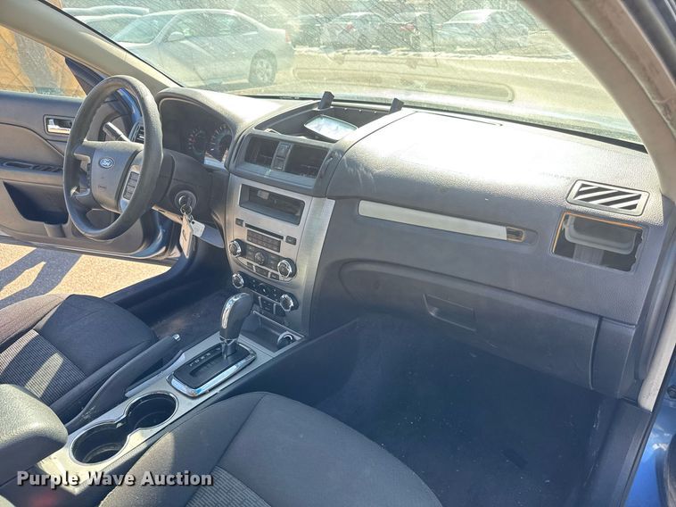 image for item EQ1077 2010 Ford Fusion 