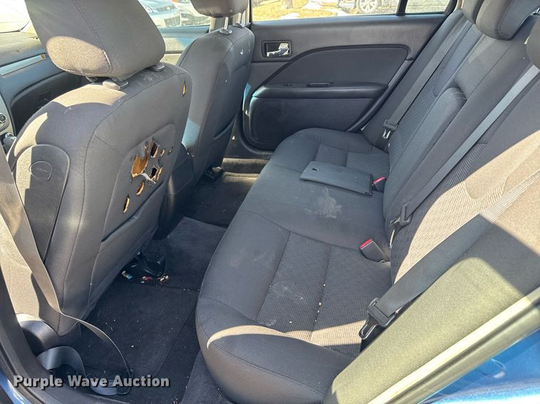 image for item EQ1077 2010 Ford Fusion 