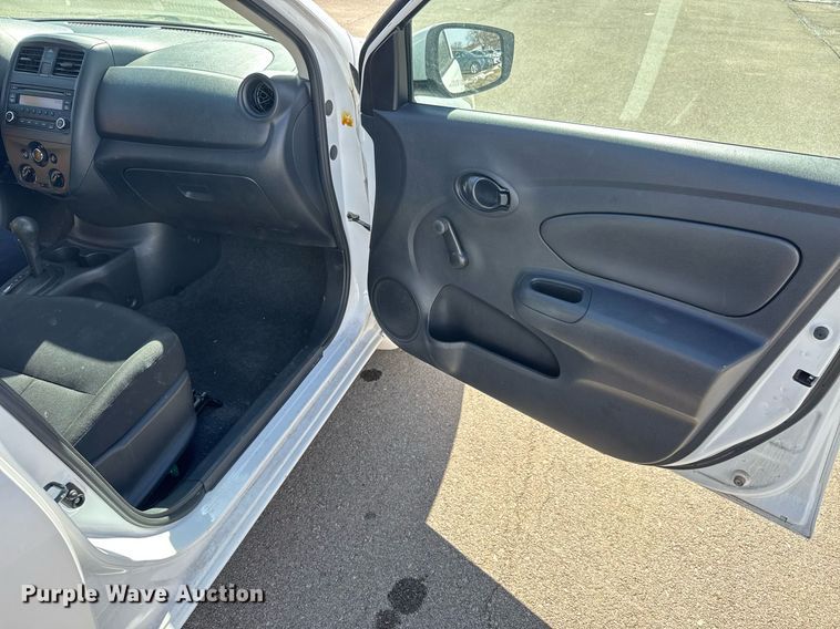 image for item EQ1079 2016 Nissan Versa 