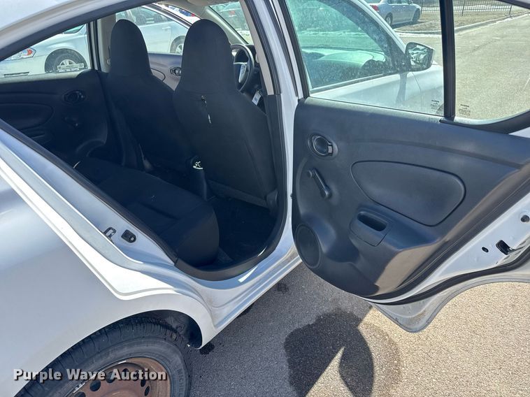 image for item EQ1079 2016 Nissan Versa 