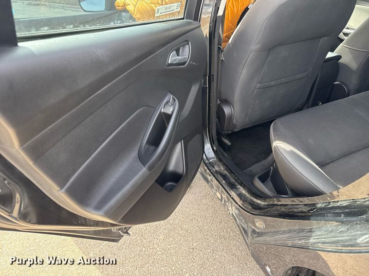 image for item EQ1080 2014 Ford Focus SE 