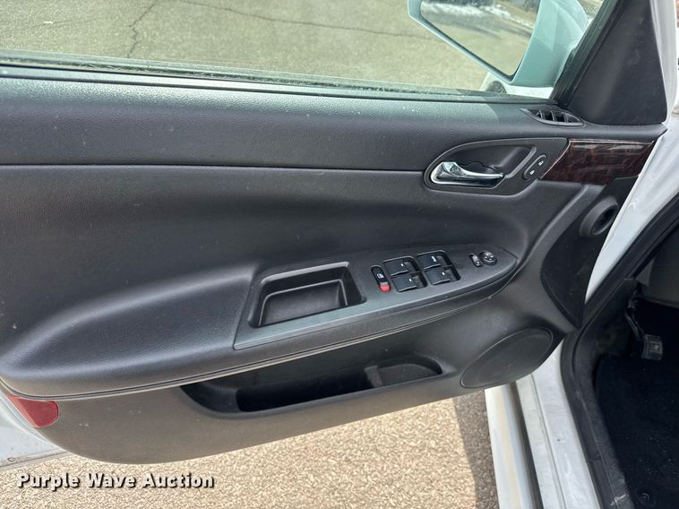 image for item EQ1082 2013 Chevrolet Impala LS 