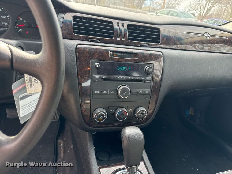 image for item EQ1082 2013 Chevrolet Impala LS 