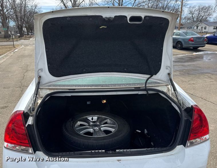 image for item EQ1082 2013 Chevrolet Impala LS 