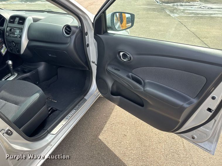 image for item EQ1083 2015 Nissan Versa 