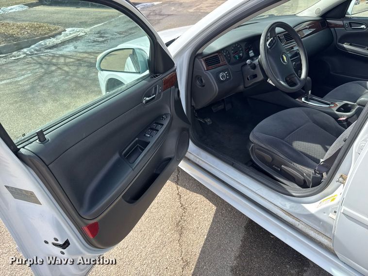 image for item EQ1084 2011 Chevrolet Impala LS 