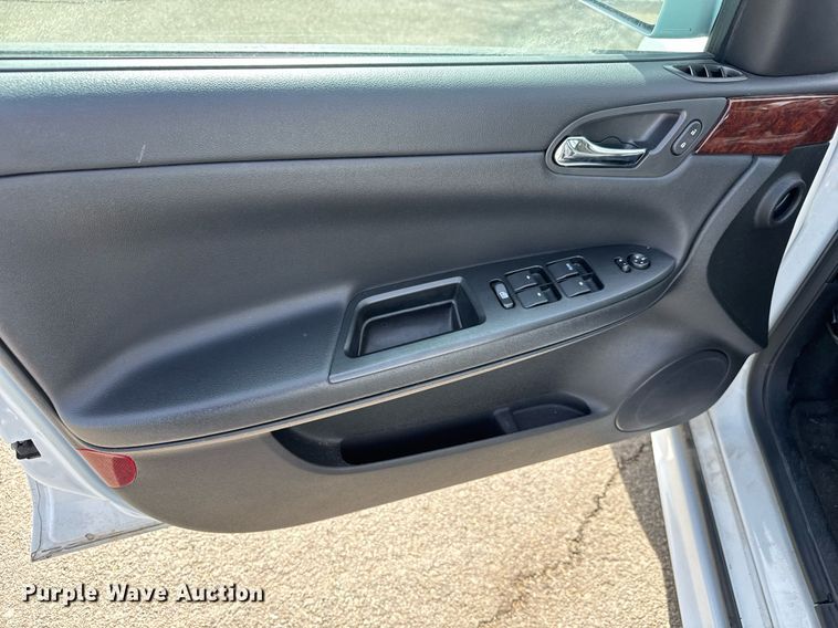 image for item EQ1084 2011 Chevrolet Impala LS 