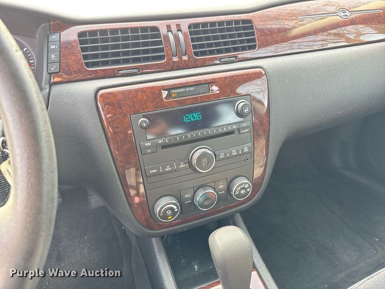 image for item EQ1084 2011 Chevrolet Impala LS 