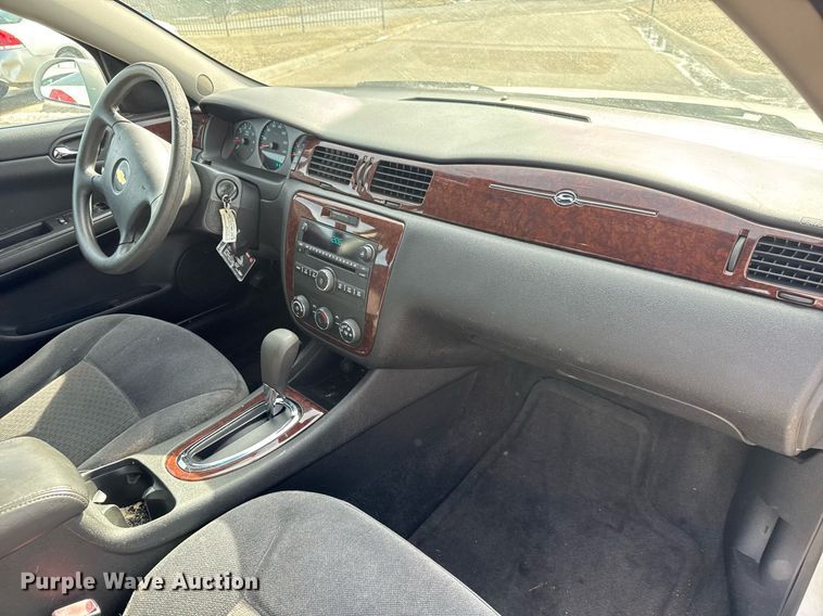 image for item EQ1084 2011 Chevrolet Impala LS 