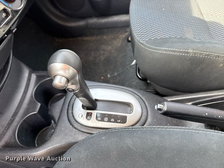 image for item EQ1085 2015 Nissan Versa Note 