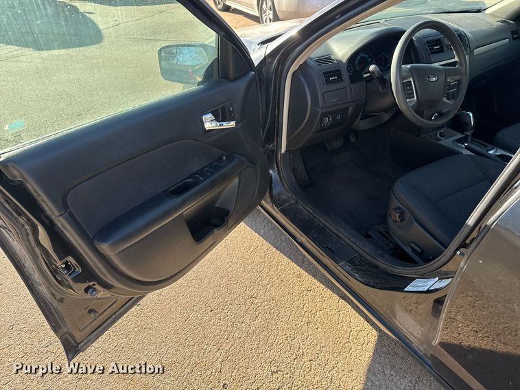 image for item EQ1110 2012 Ford Fusion 