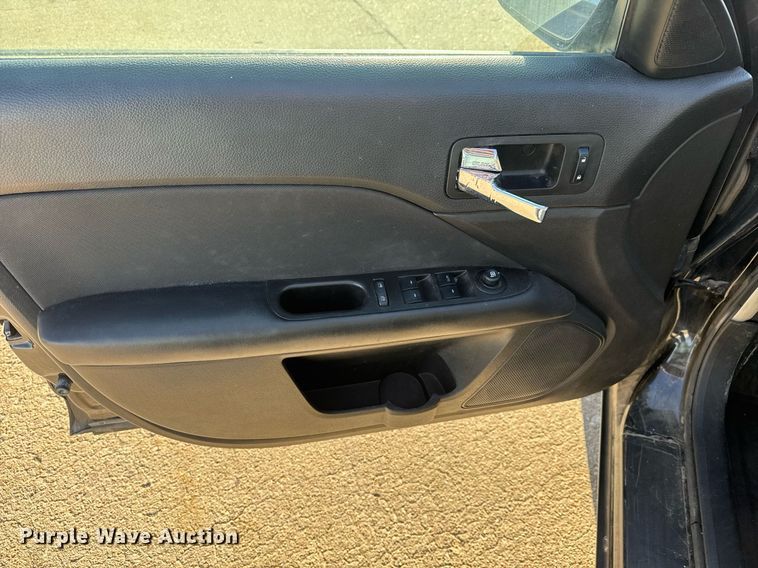 image for item EQ1110 2012 Ford Fusion 