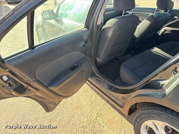 image for item EQ1110 2012 Ford Fusion 