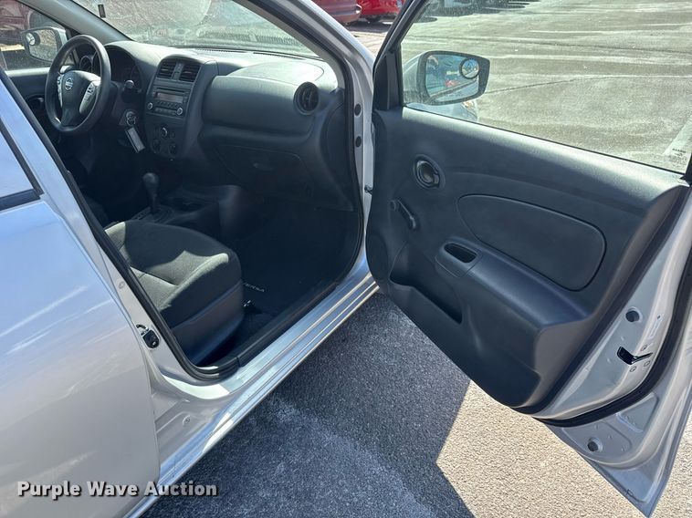 image for item EQ1112 2016 Nissan Versa 