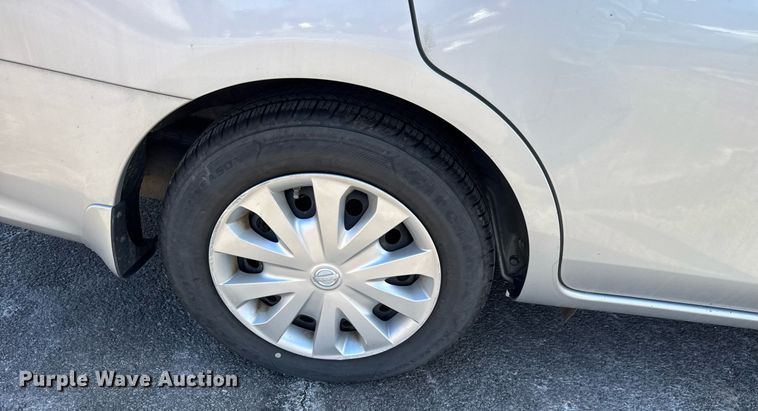 image for item EQ1112 2016 Nissan Versa 