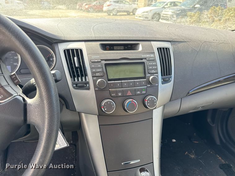 image for item EQ1113 2010 Hyundai Sonata 