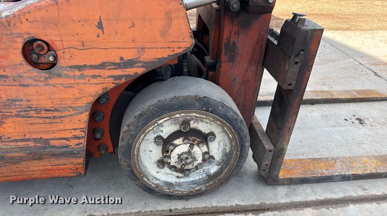 image for item EQ1114 Datsun CF01 Type G forklift