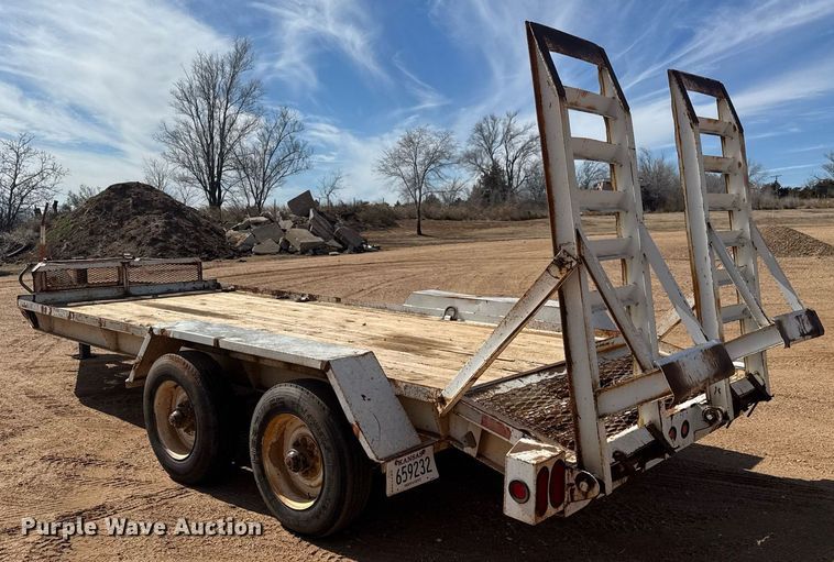 image for item EQ1115 1997 Towmaster T-18 equipment trailer