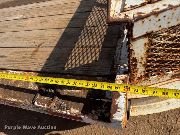 image for item EQ1115 1997 Towmaster T-18 equipment trailer