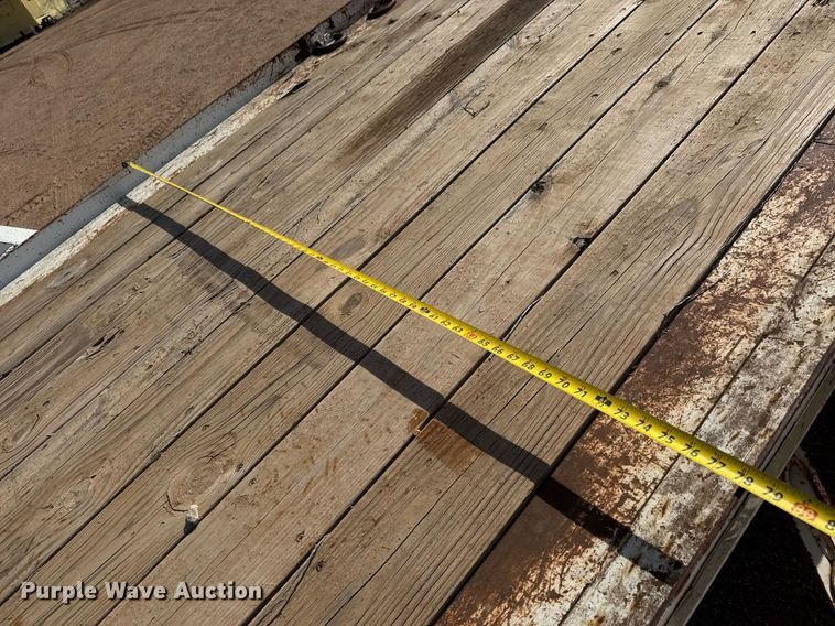 image for item EQ1115 1997 Towmaster T-18 equipment trailer