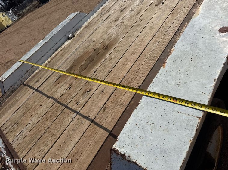 image for item EQ1115 1997 Towmaster T-18 equipment trailer