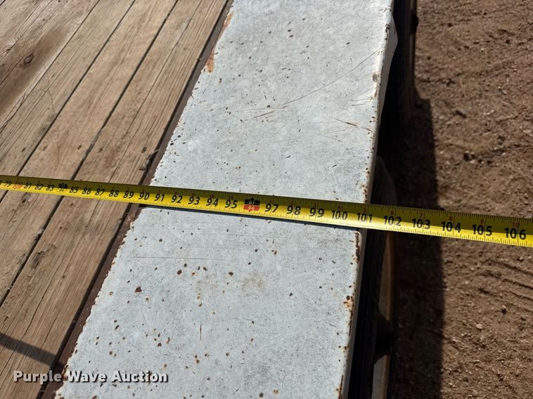 image for item EQ1115 1997 Towmaster T-18 equipment trailer