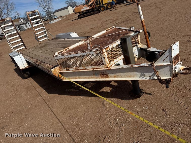 image for item EQ1115 1997 Towmaster T-18 equipment trailer