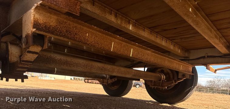 image for item EQ1115 1997 Towmaster T-18 equipment trailer