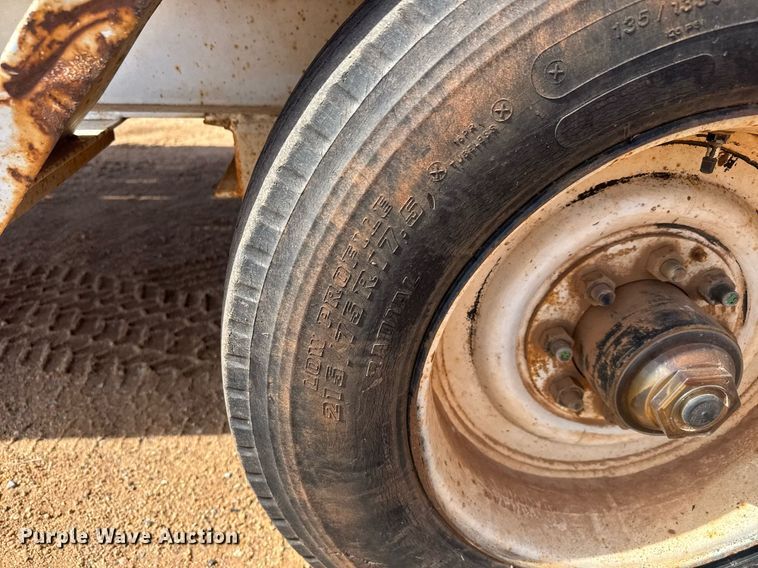 image for item EQ1115 1997 Towmaster T-18 equipment trailer