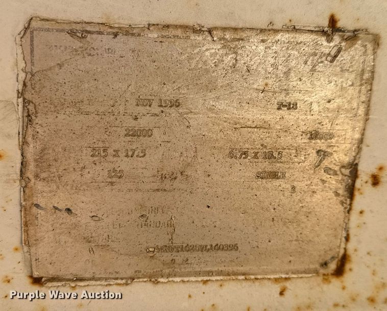 image for item EQ1115 1997 Towmaster T-18 equipment trailer