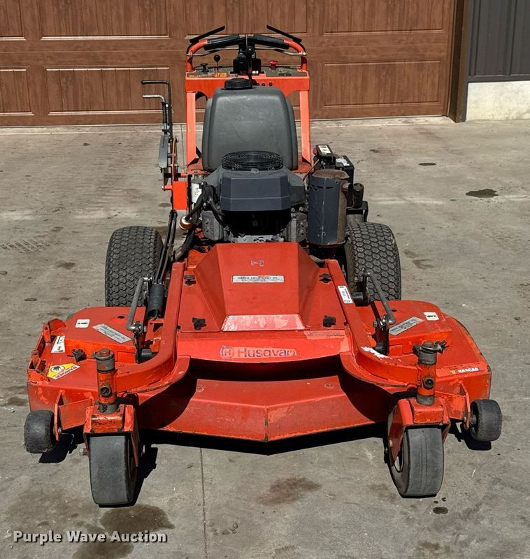 image for item EQ1128 2005 Husqvana WHF5219 ZTR lawn mower