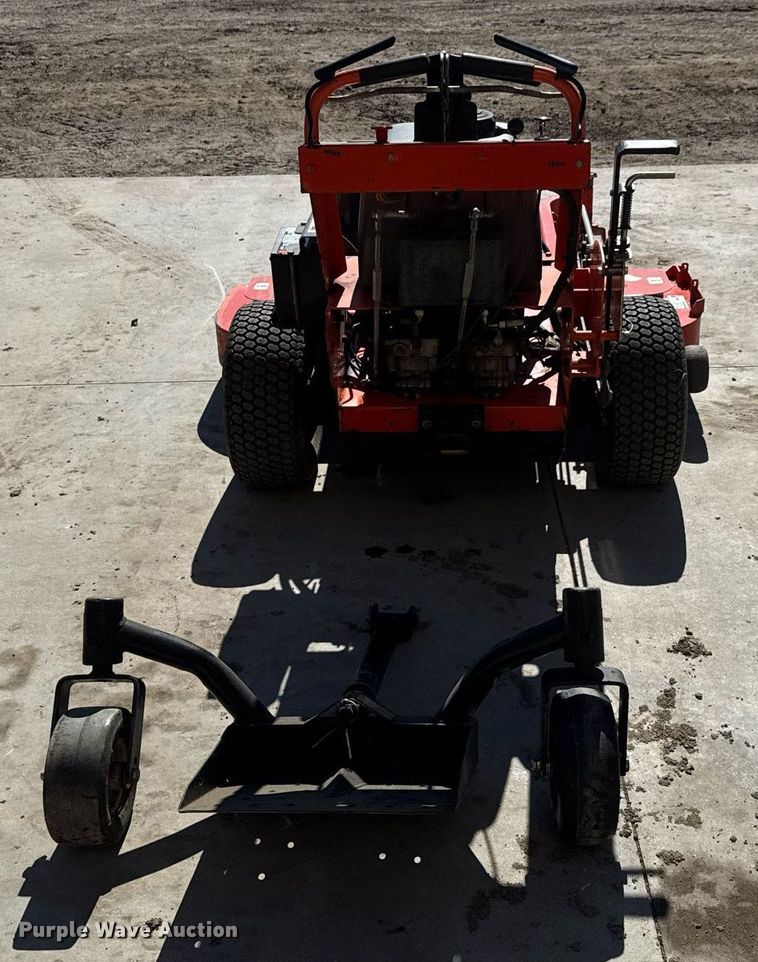 image for item EQ1128 2005 Husqvana WHF5219 ZTR lawn mower