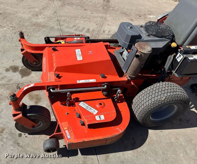 image for item EQ1128 2005 Husqvana WHF5219 ZTR lawn mower