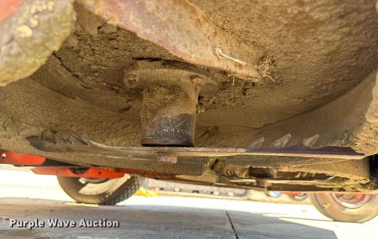 image for item EQ1128 2005 Husqvana WHF5219 ZTR lawn mower