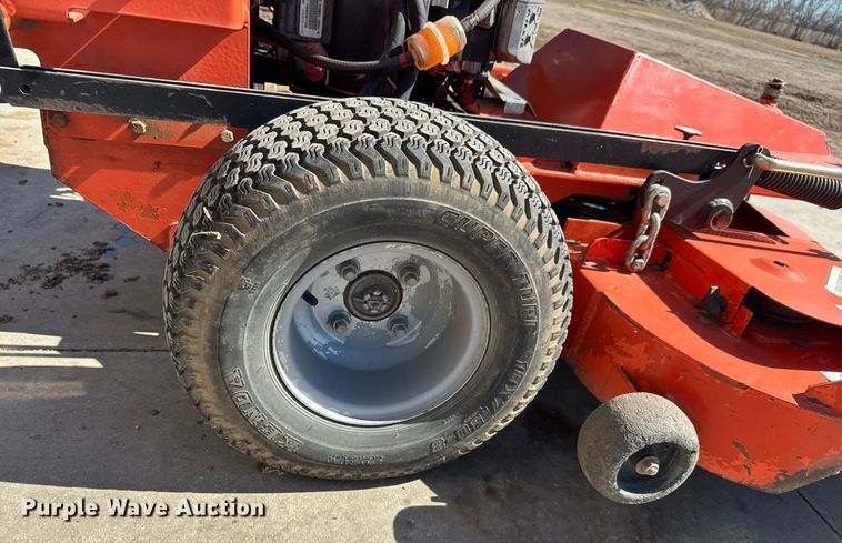 image for item EQ1128 2005 Husqvana WHF5219 ZTR lawn mower