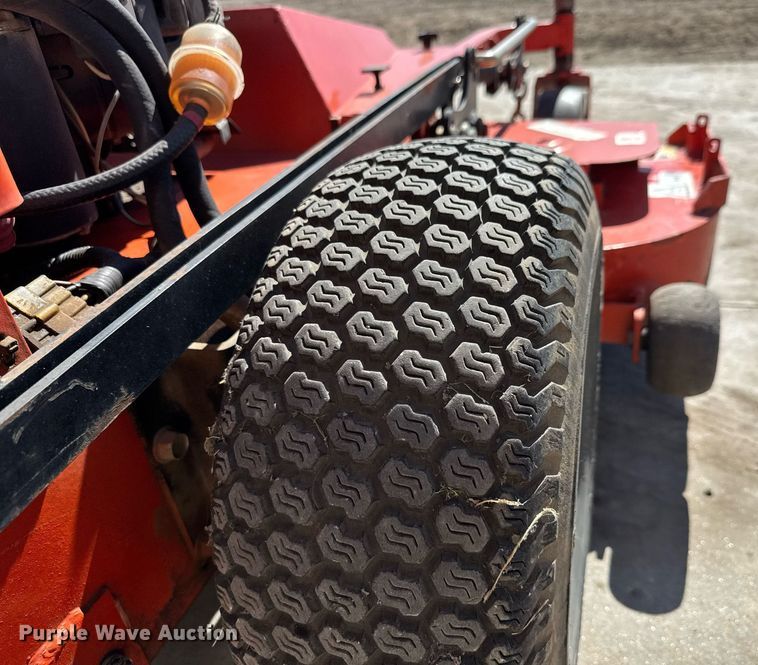 image for item EQ1128 2005 Husqvana WHF5219 ZTR lawn mower