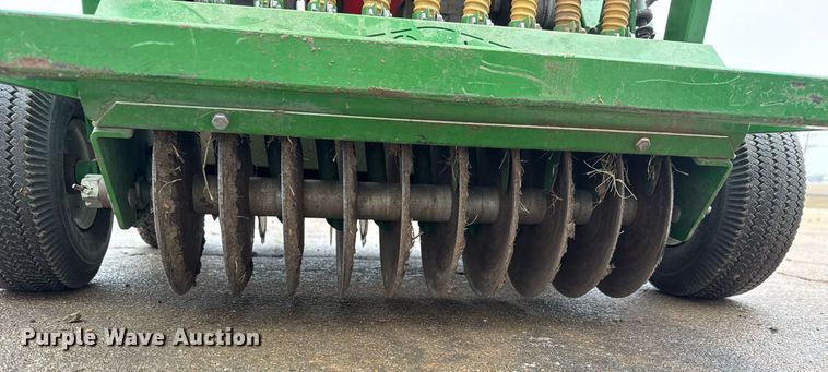 image for item EQ1133 Gandy Slice-N-Seed seeder