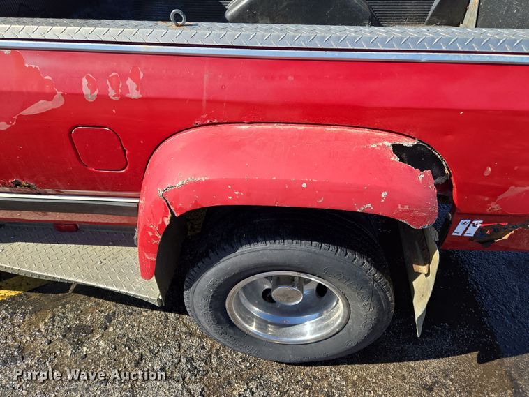 image for item EQ3994 1984 Dodge Ram 350 Royal SE Crew Cab pickup truck